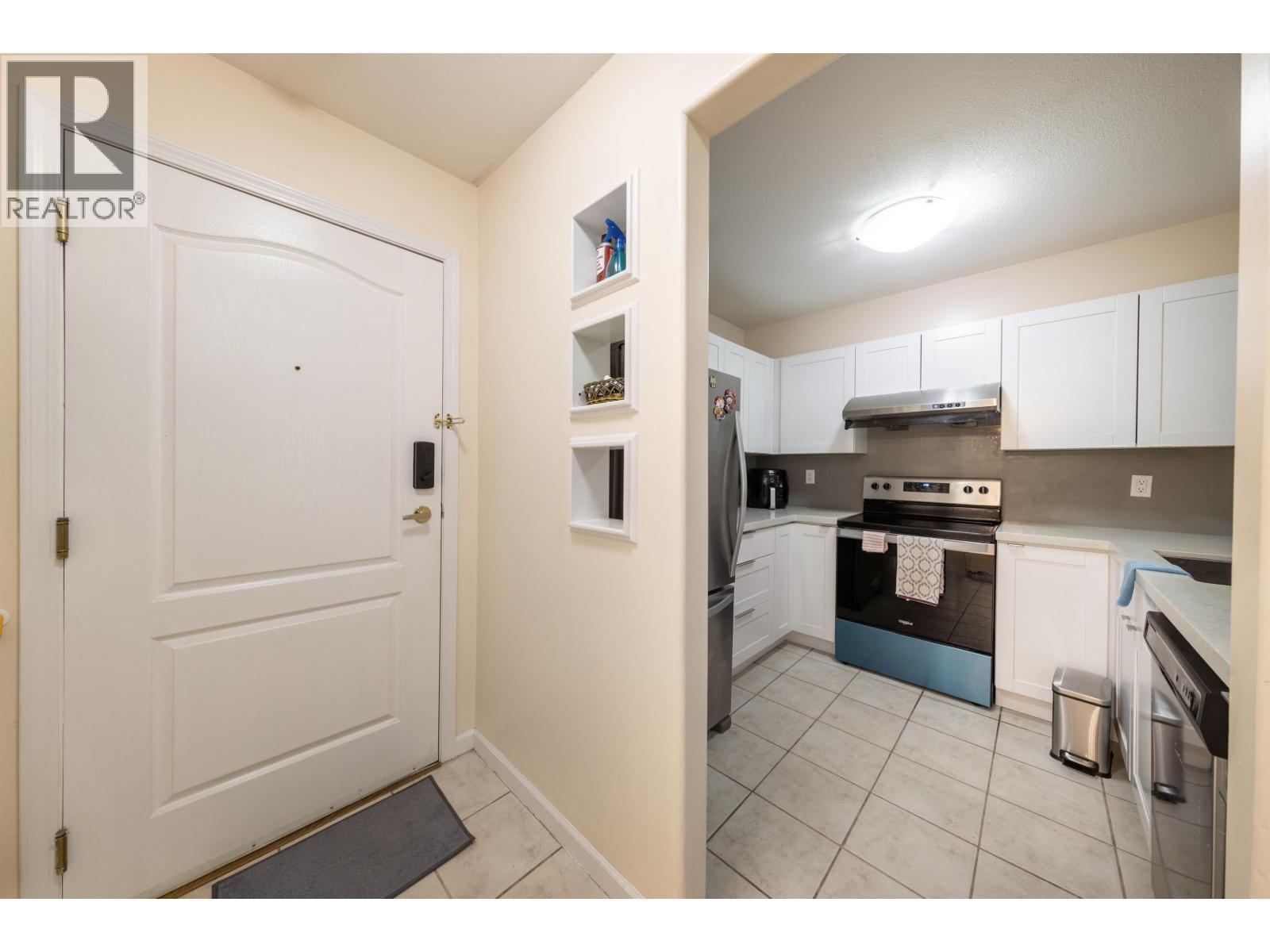 330 8880 Jones Road, Richmond, British Columbia  V6Y 3Z1 - Photo 8 - R3045171