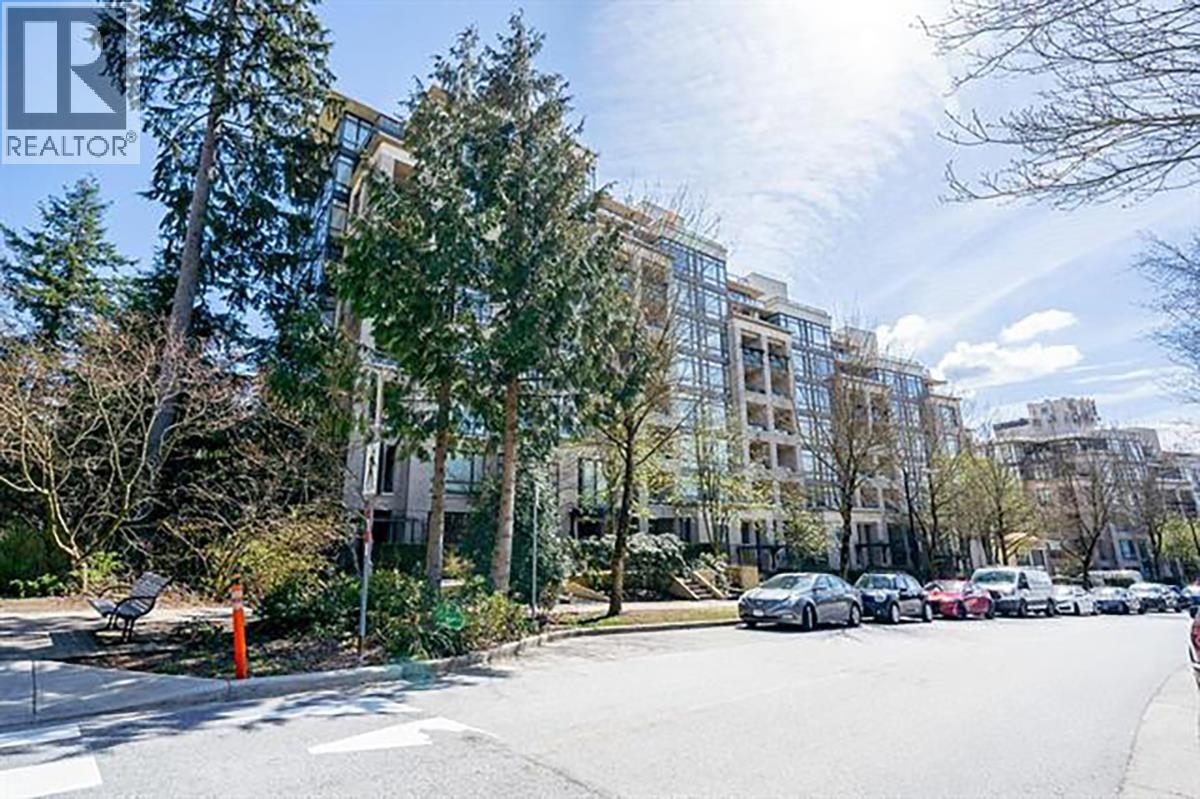 502 9300 UNIVERSITY CRESCENT, Burnaby, British Columbia
