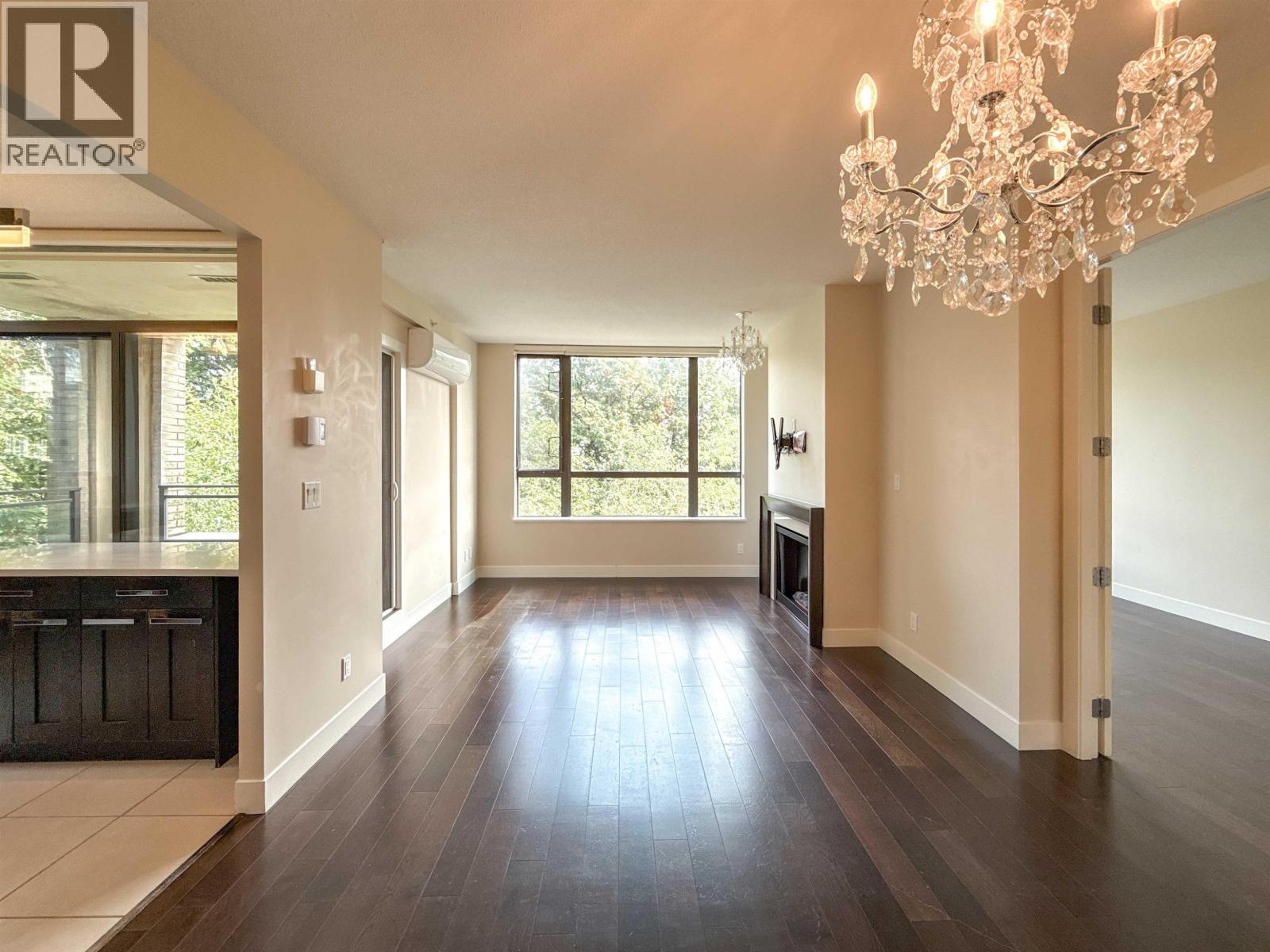 502 9300 University Crescent, Burnaby, British Columbia  V5A 4X9 - Photo 2 - R3045196