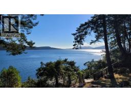 4218 Armadale Rd Pender Island, Pender Island, Ca