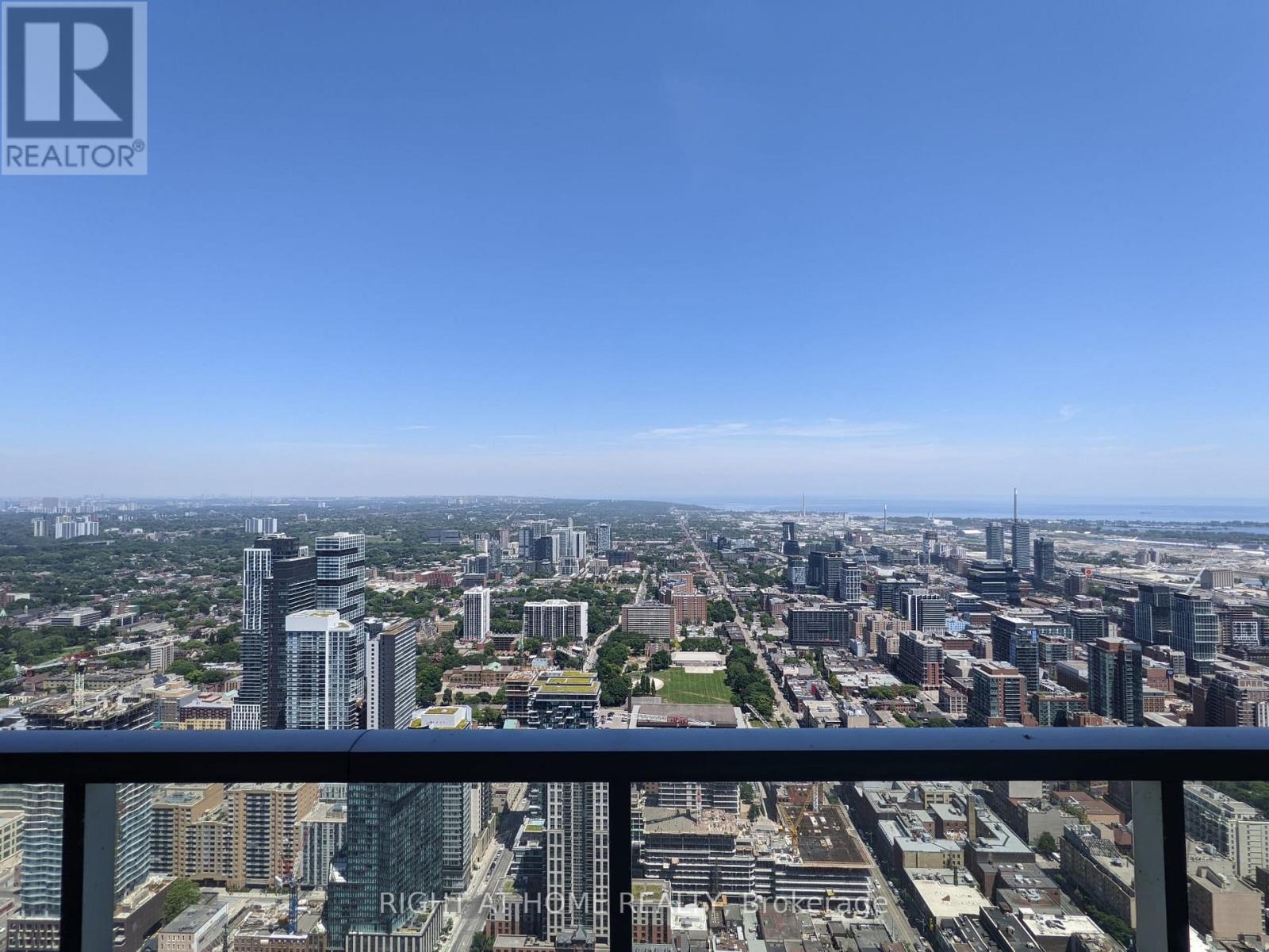 6004 - 197 YONGE STREET, Toronto, Ontario