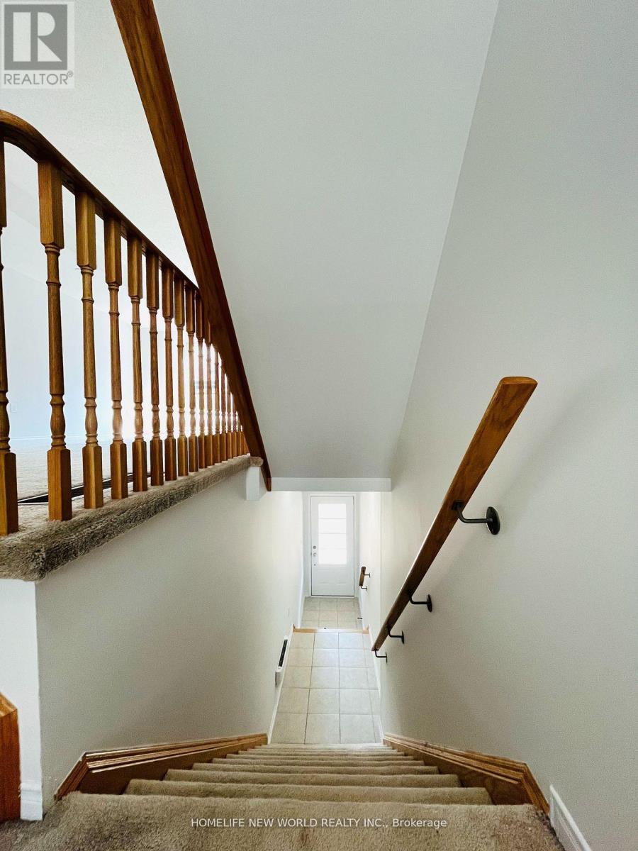 Property at 2616 DEPUTY MINISTER PATH image 3