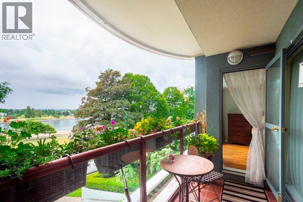 304 1233 BEACH AVENUE, Vancouver, British Columbia