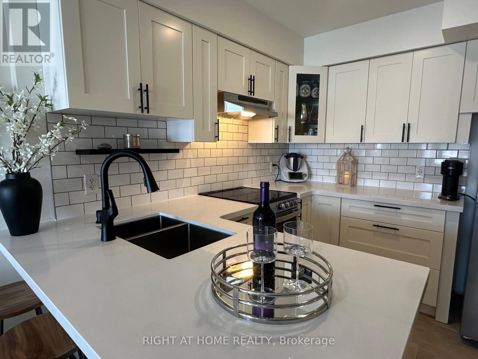 92 - 150 Chancery Road, Markham, Ontario  L6E 0B9 - Photo 12 - N12390317