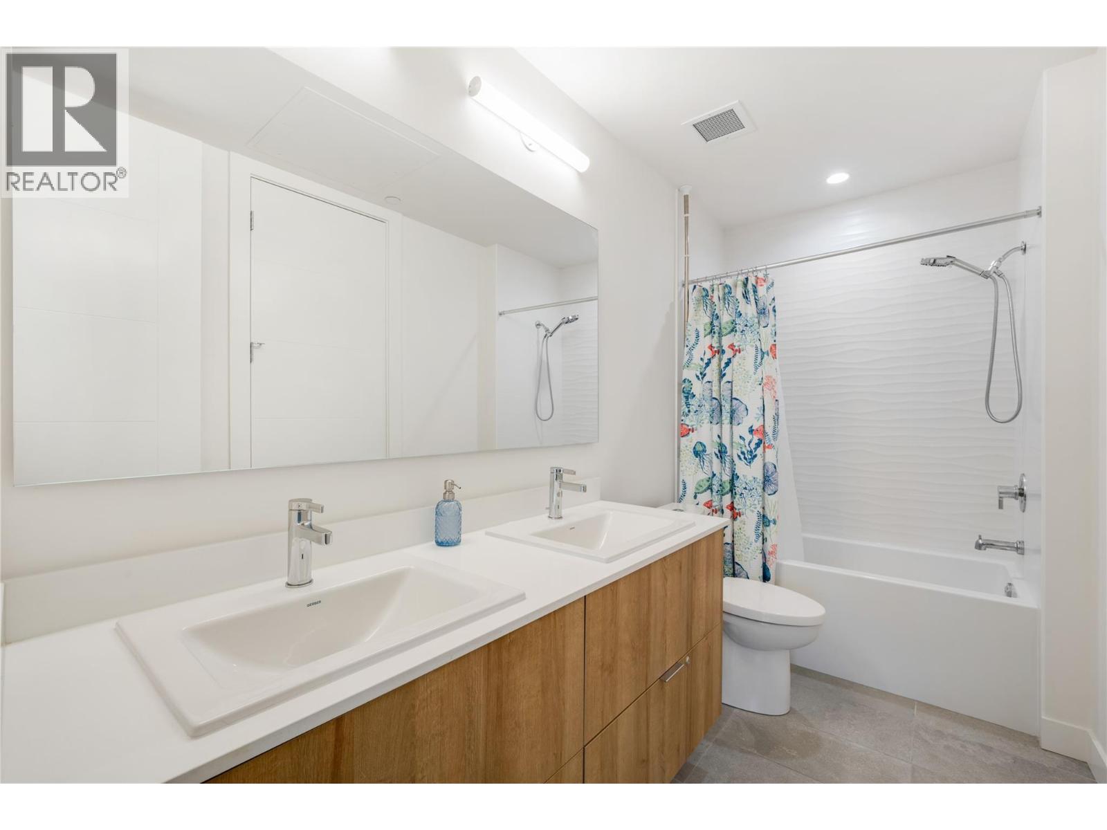 Property at 3699 Capozzi Road Unit# PH3 image 5