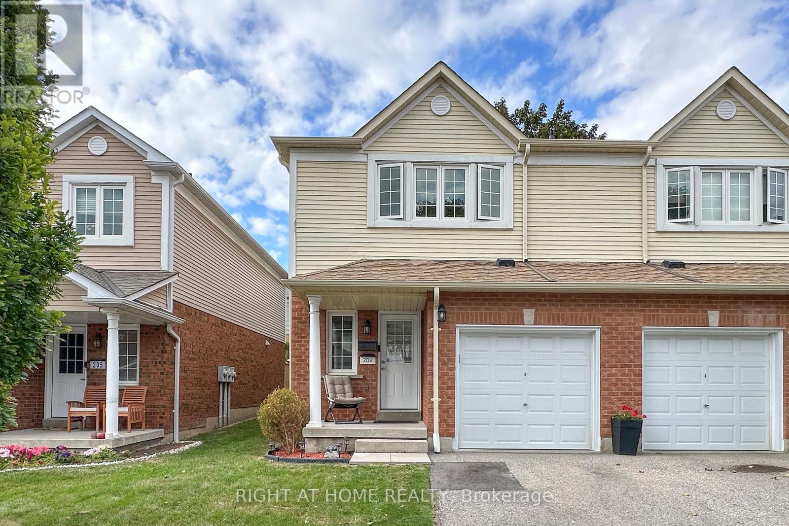 Property at 204 - 10 BASSETT BOULEVARD image 1