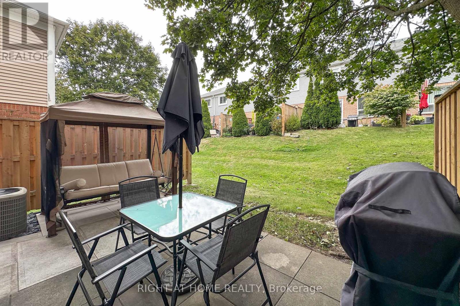 204 - 10 Bassett Boulevard, Whitby, Ontario L1N 9C8 - Photo 35 - E12390356