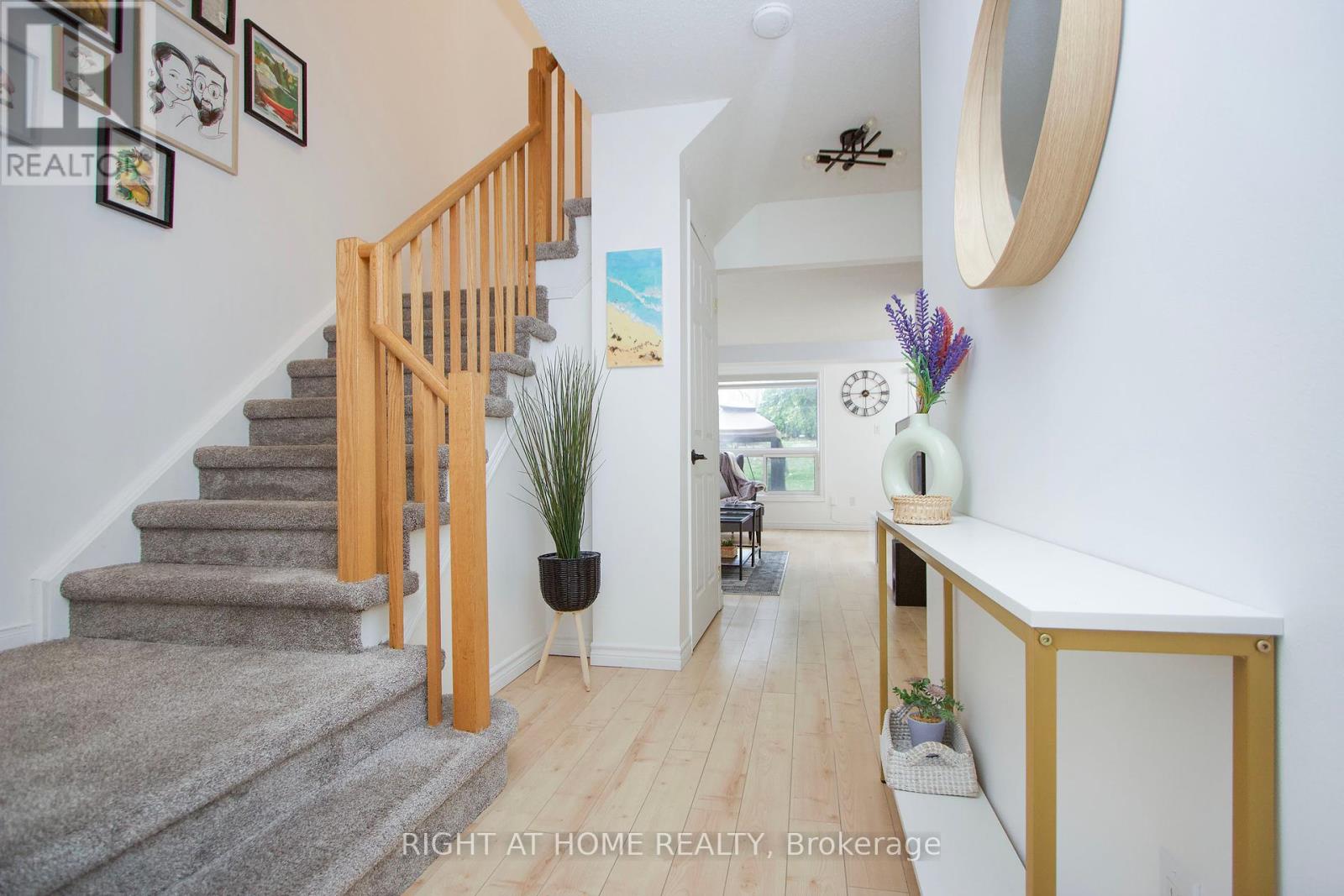 Property at 204 - 10 BASSETT BOULEVARD image 5