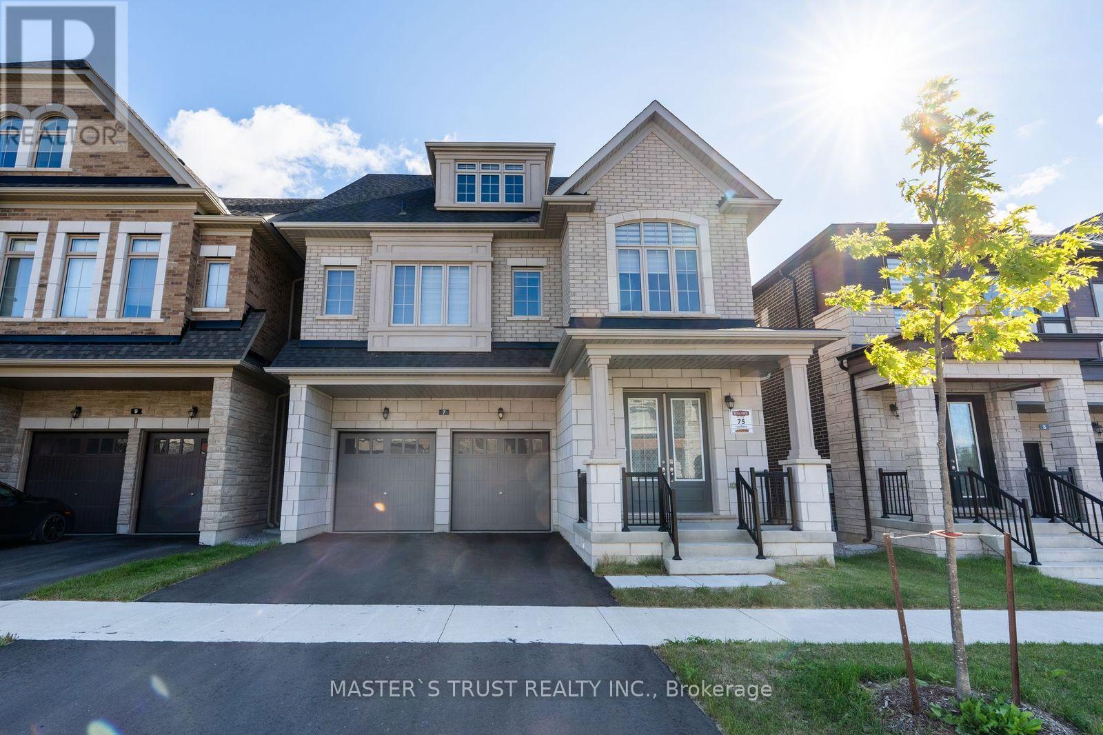 7 FAUCHARD STREET, Richmond Hill, Ontario