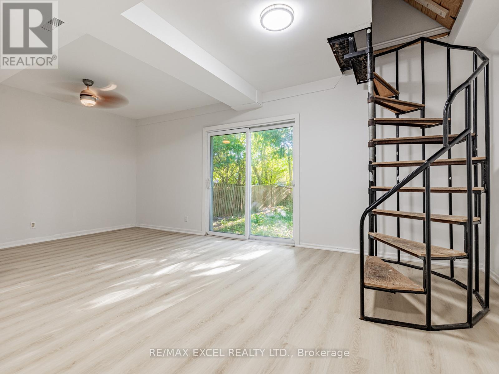 58 Howard Road, Newmarket, Ontario  L3Y 3G7 - Photo 29 - N12390336