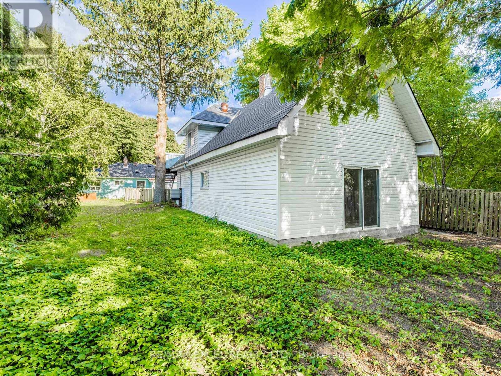 58 Howard Road, Newmarket, Ontario  L3Y 3G7 - Photo 37 - N12390336