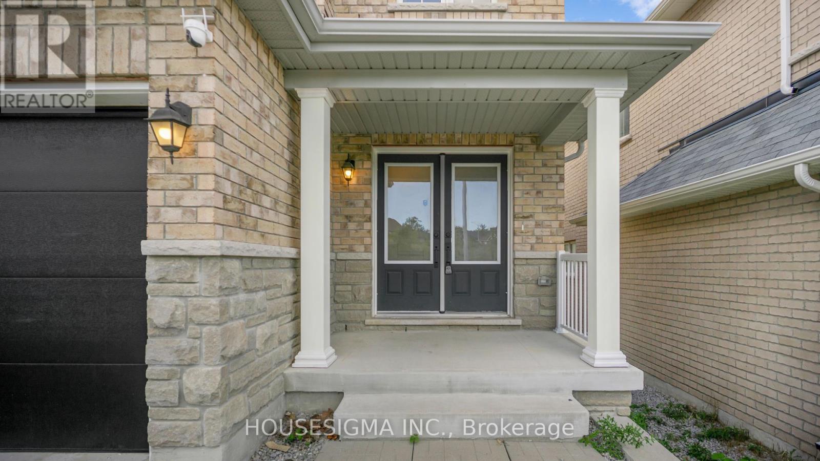 13 Muirfield Drive, Barrie, Ontario  L4N 5E9 - Photo 3 - S12390339