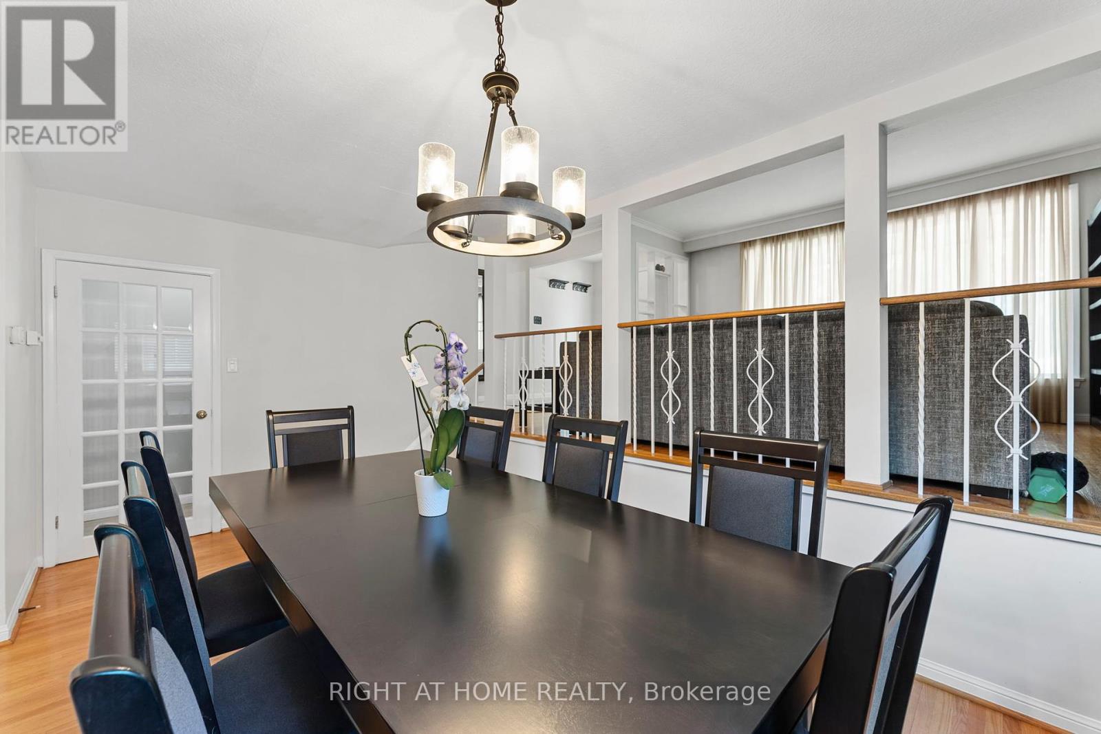 19 Dunsany Crescent, Toronto, Ontario  M9R 3W7 - Photo 11 - W12390365