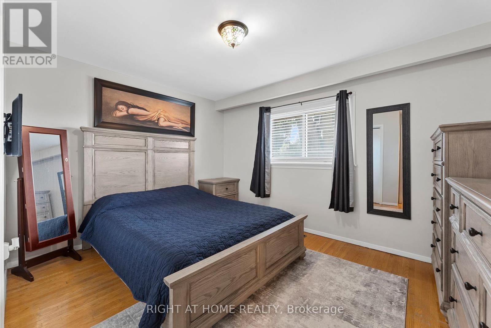19 Dunsany Crescent, Toronto, Ontario  M9R 3W7 - Photo 20 - W12390365