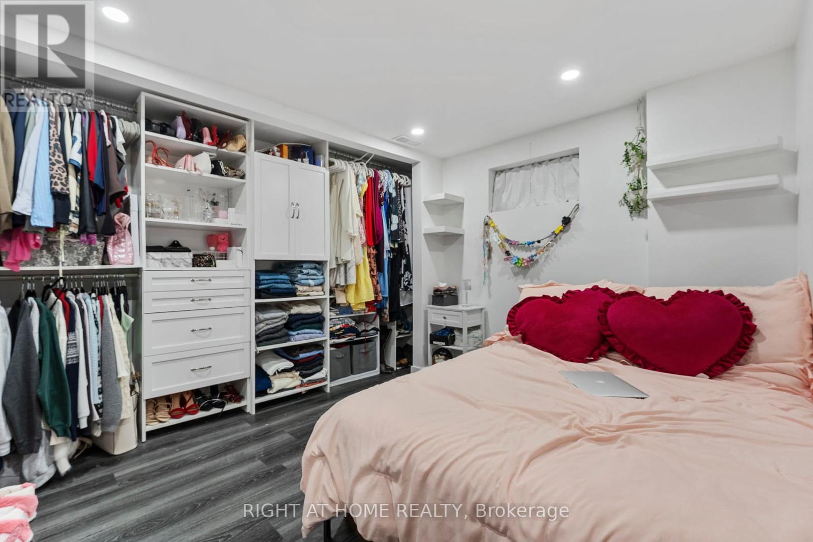 19 Dunsany Crescent, Toronto, Ontario  M9R 3W7 - Photo 30 - W12390365