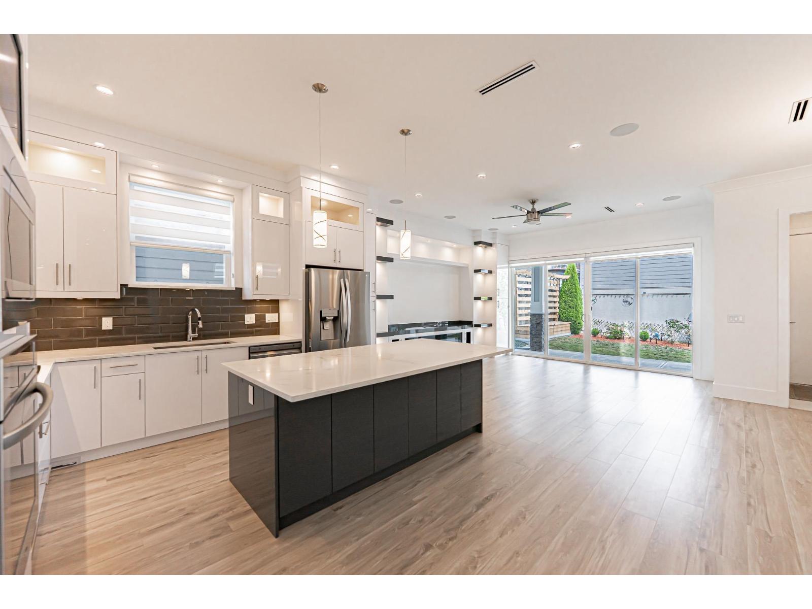 16737 16th Avenue, Surrey, British Columbia  V3Z 0T3 - Photo 11 - R3045108