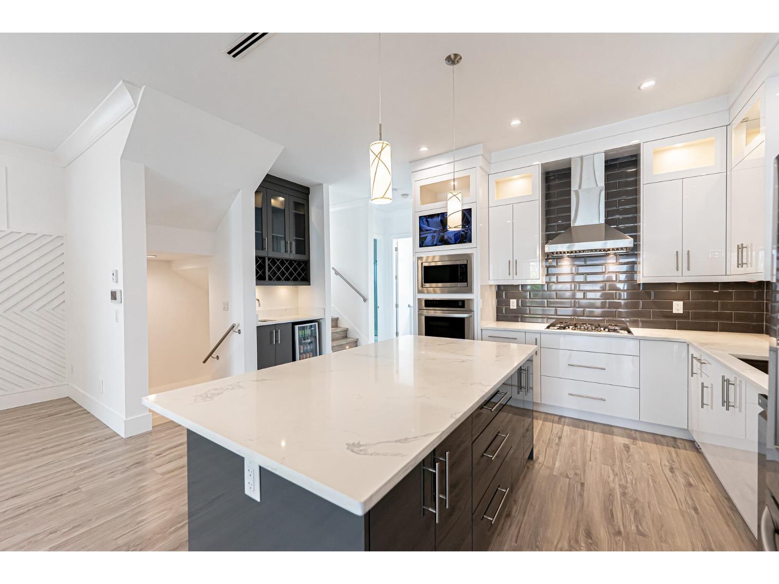 16737 16th Avenue, Surrey, British Columbia  V3Z 0T3 - Photo 14 - R3045108