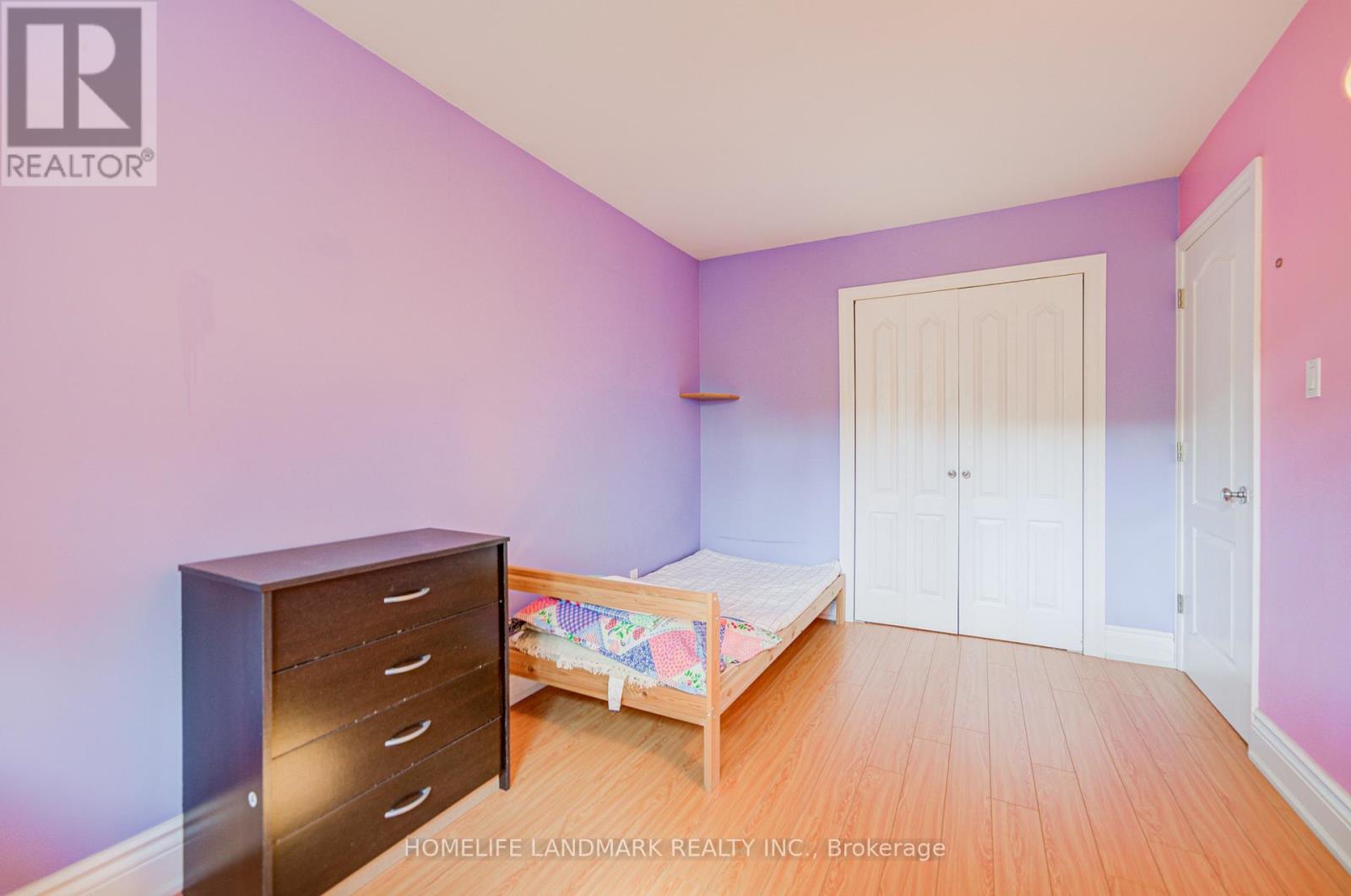 138 Osborne Crescent, Oakville (Cp College Park), Ontario  L6H 1G1 - Photo 19 - W12390381