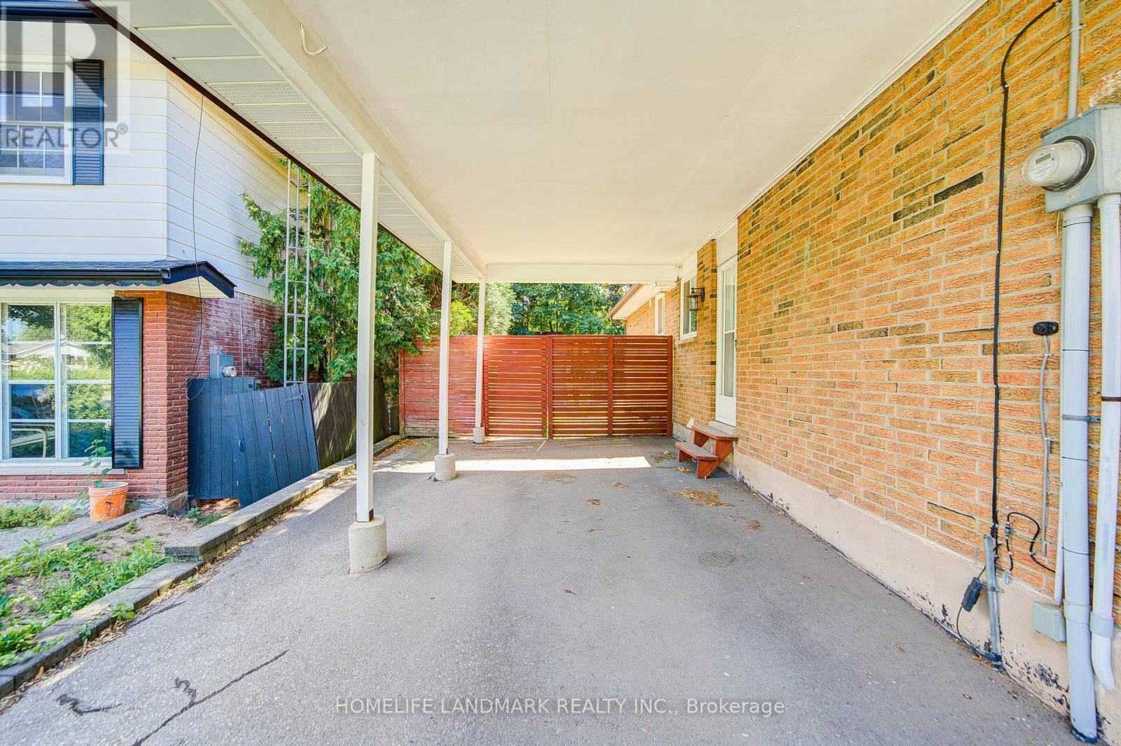 Property at 138 OSBORNE CRESCENT image 3