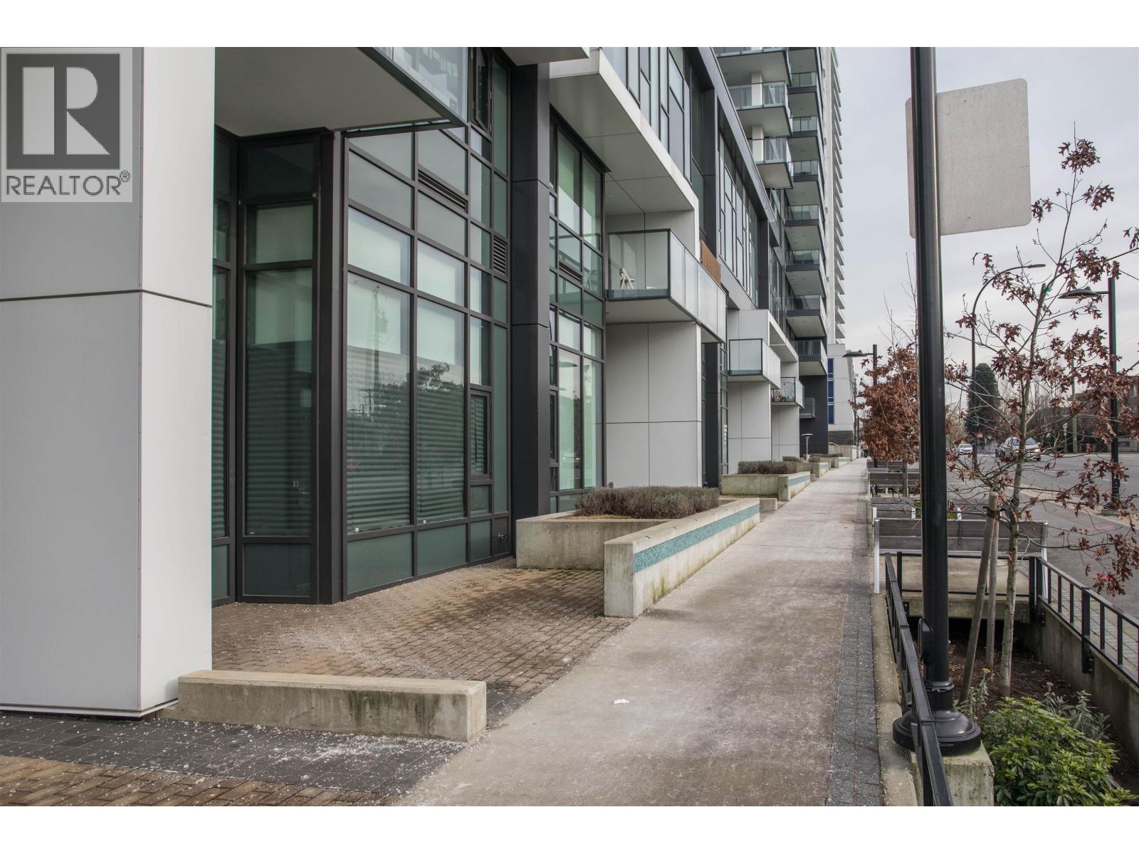 4983 Imperial Street, Burnaby, British Columbia  V5H 0J8 - Photo 3 - C8071817