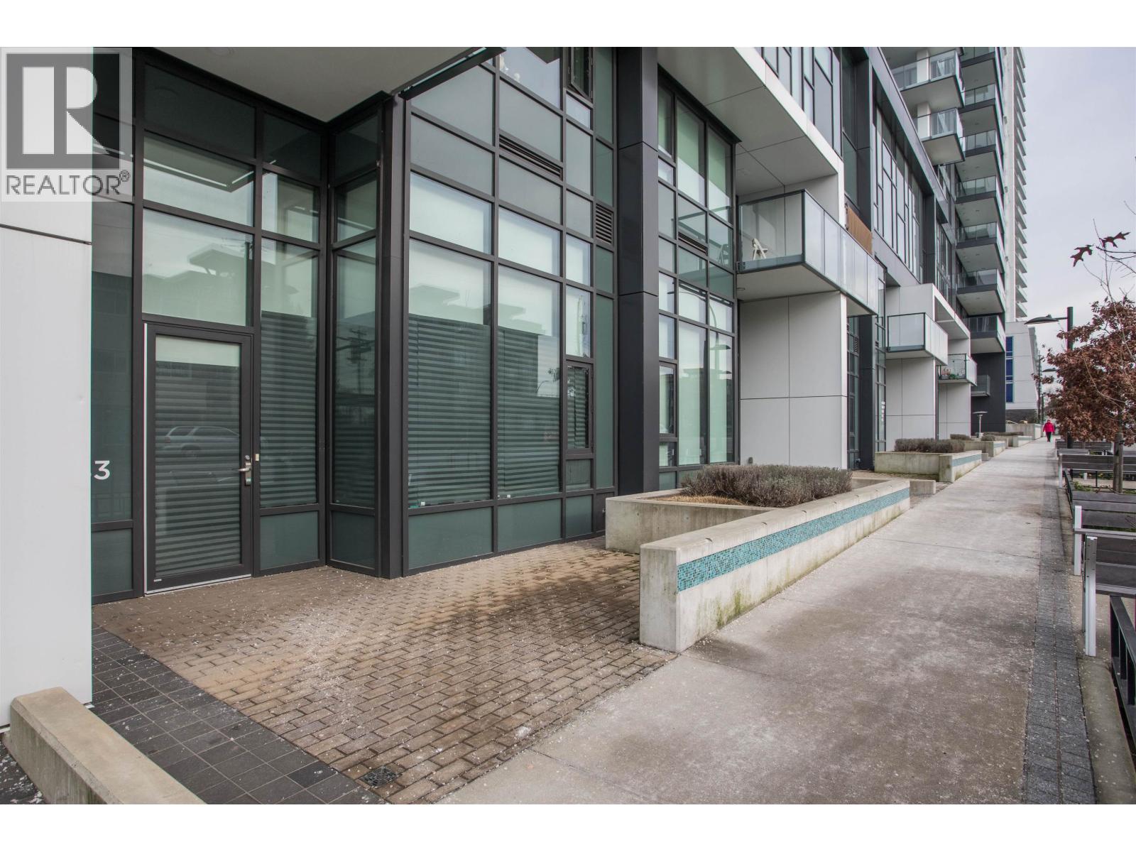 4983 Imperial Street, Burnaby, British Columbia  V5H 0J8 - Photo 4 - C8071817