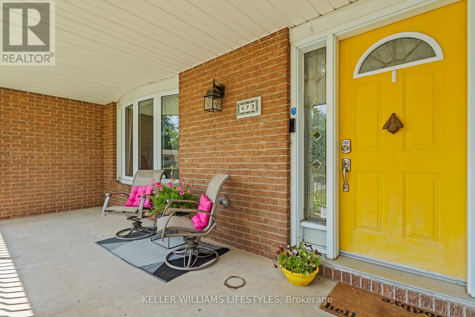 479 Huntingdon Drive, London South, Ontario  N6C 4H9 - Photo 4 - X12390427