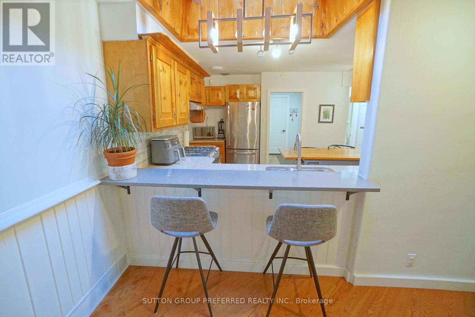 7 Metamora Crescent, London North, Ontario  N6G 1R2 - Photo 14 - X12390429