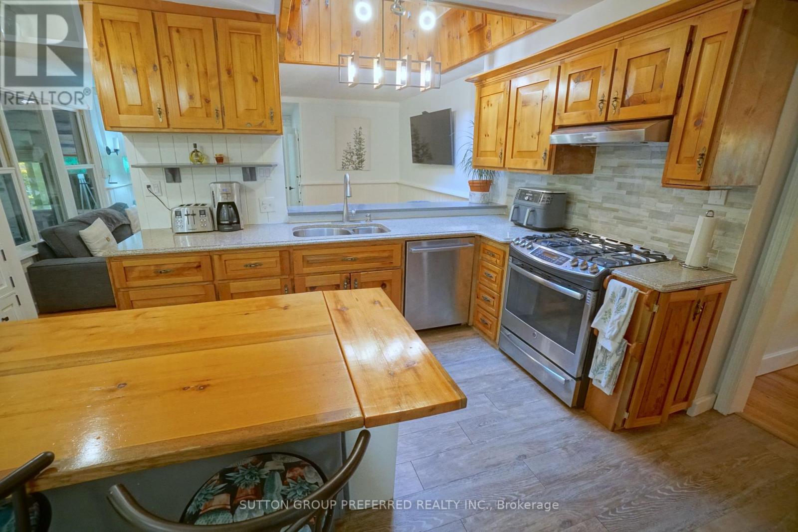 7 Metamora Crescent, London North, Ontario  N6G 1R2 - Photo 17 - X12390429