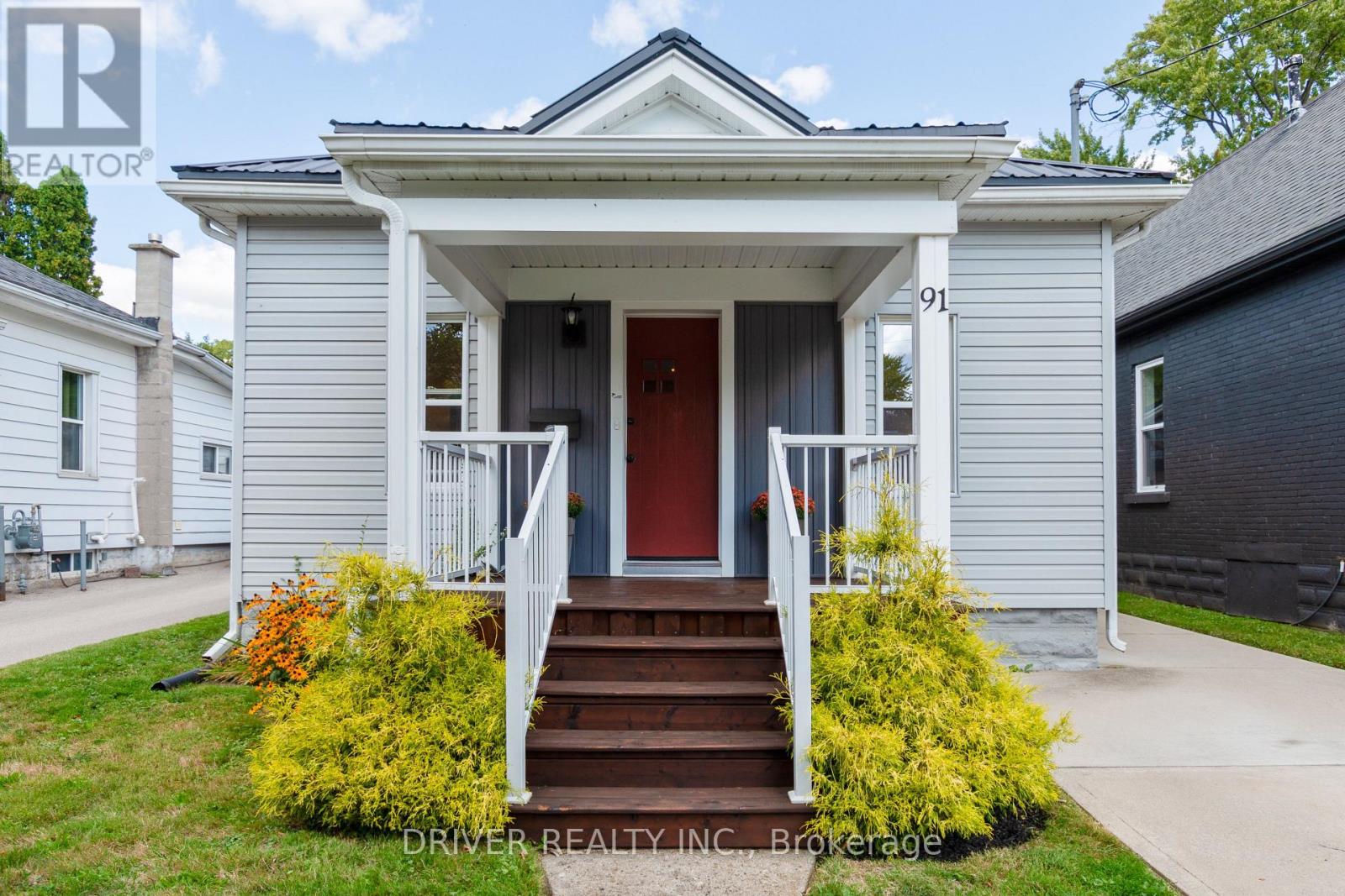 91 Malakoff Street, St. Thomas, Ontario  N5P 1M3 - Photo 2 - X12390444