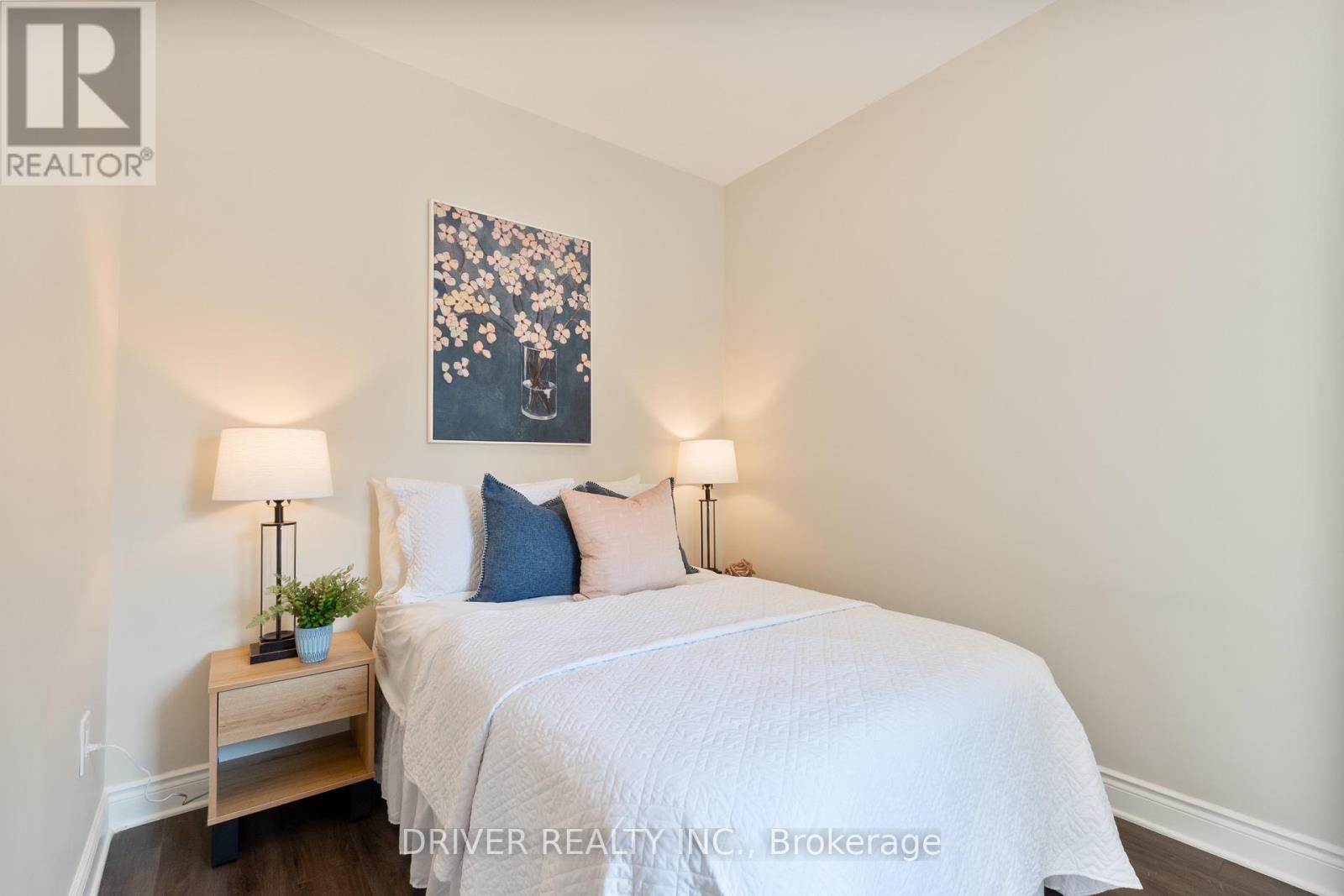 91 Malakoff Street, St. Thomas, Ontario  N5P 1M3 - Photo 8 - X12390444