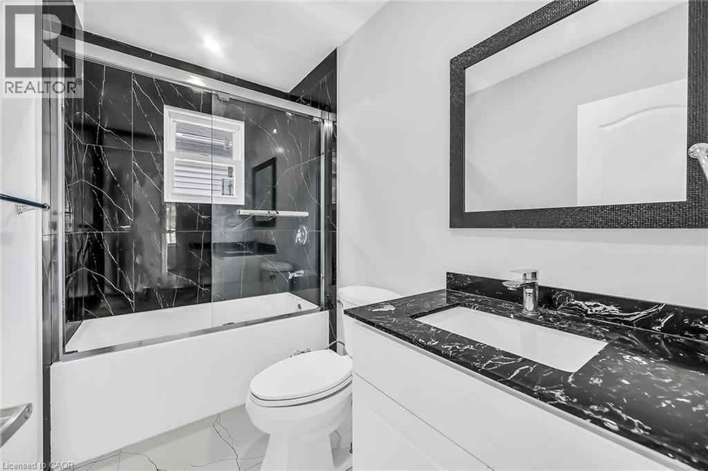 220 Grenfell Street, Hamilton, Ontario  L8H 3J7 - Photo 14 - 40767592