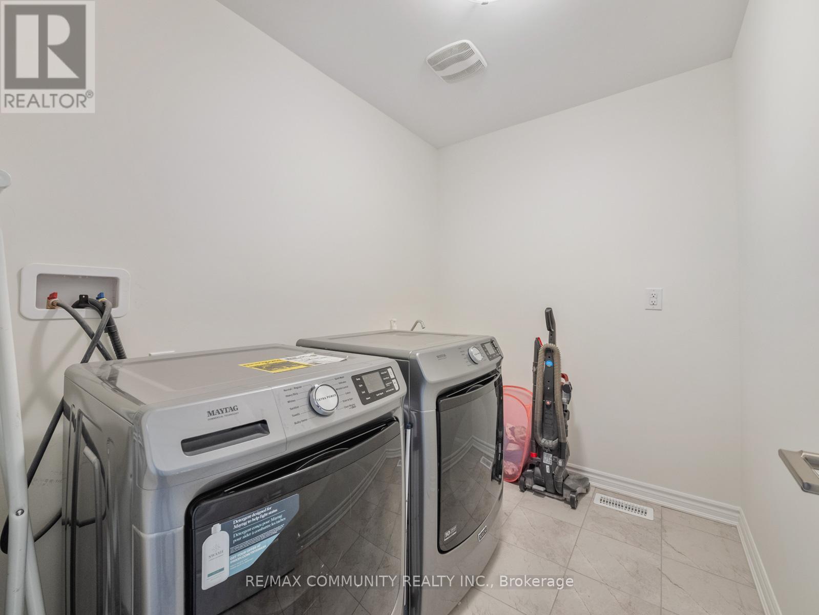 80 Barkerville Drive, Whitby (Lynde Creek), Ontario  L1P 0L8 - Photo 30 - E12390422