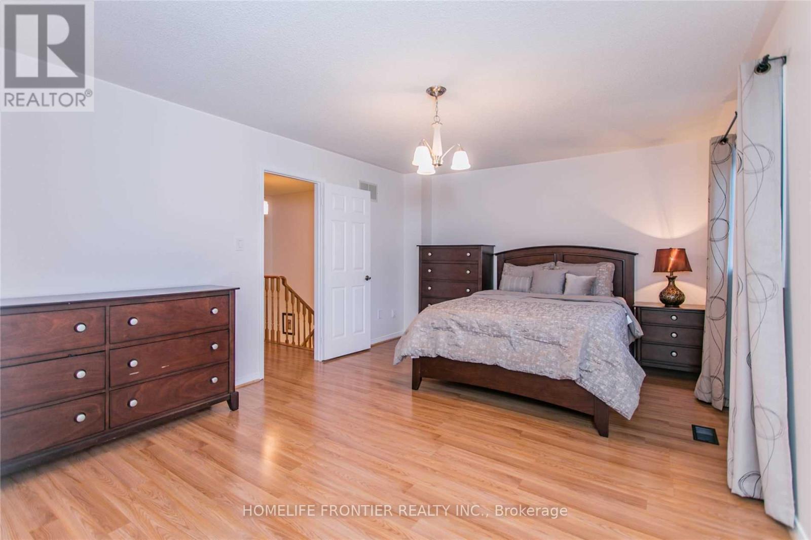 479 Blackstock Road, Newmarket, Ontario  L3Y 8H6 - Photo 14 - N12390389