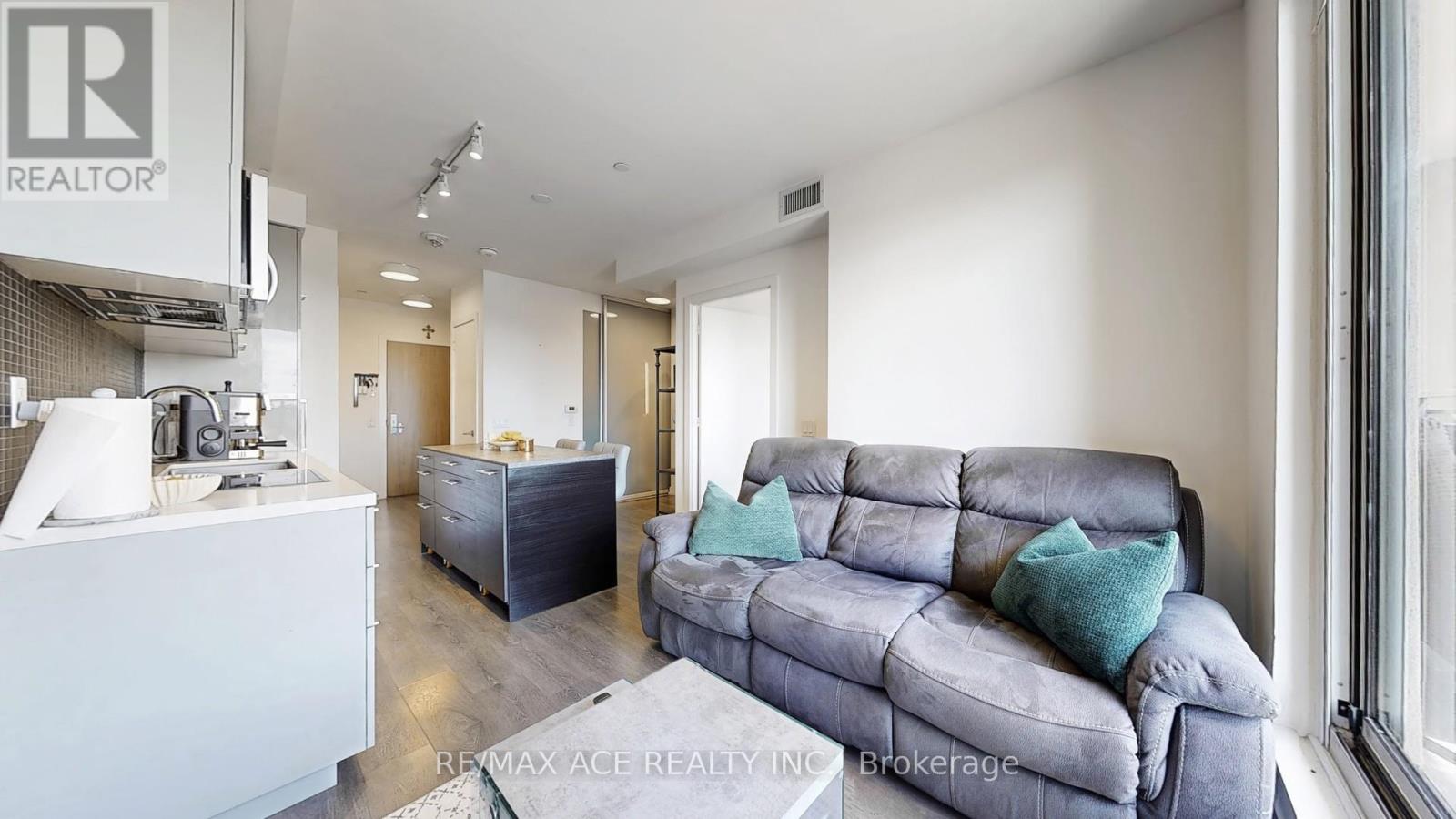 509 - 1 Grandview Avenue, Markham, Ontario  L3T 0G7 - Photo 12 - N12390423
