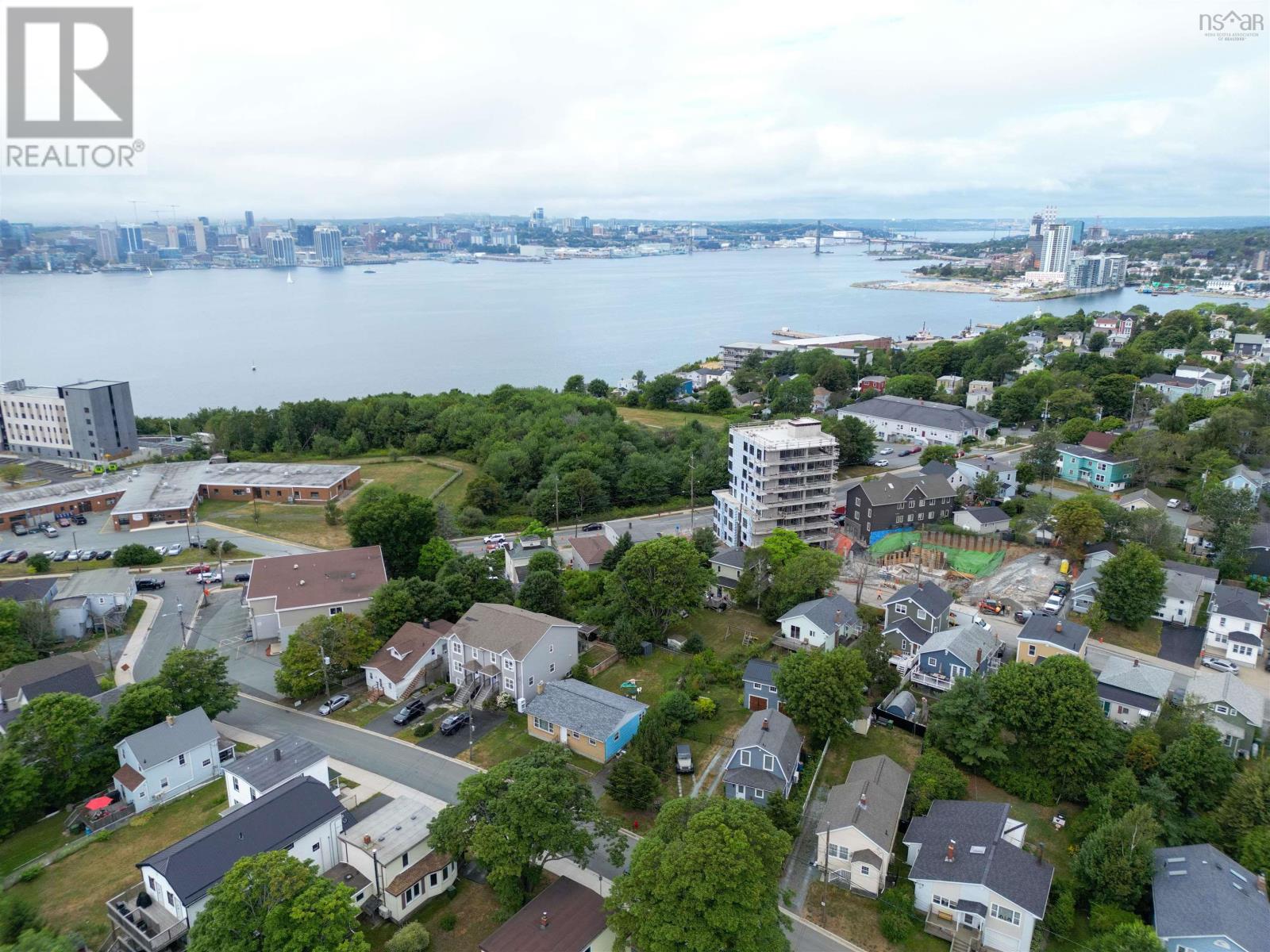 251 Pleasant Street, Dartmouth, Nova Scotia  B2Y 3S1 - Photo 10 - 202521265