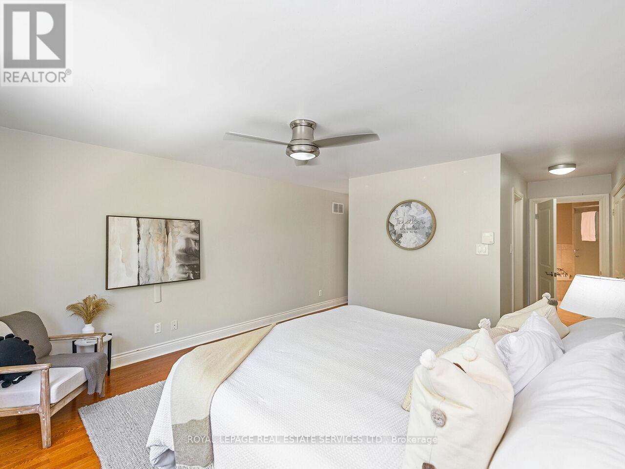 37 Maydolph Road, Toronto, Ontario  M9B 1V9 - Photo 21 - W12390428