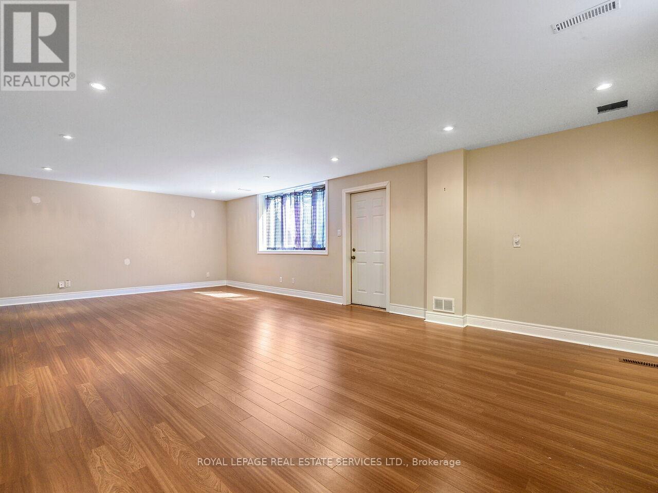 37 Maydolph Road, Toronto, Ontario  M9B 1V9 - Photo 29 - W12390428