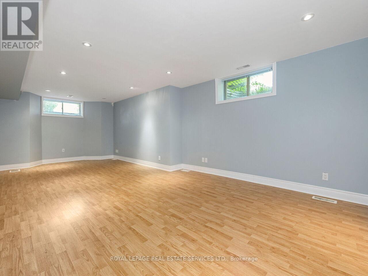 37 Maydolph Road, Toronto, Ontario  M9B 1V9 - Photo 33 - W12390428