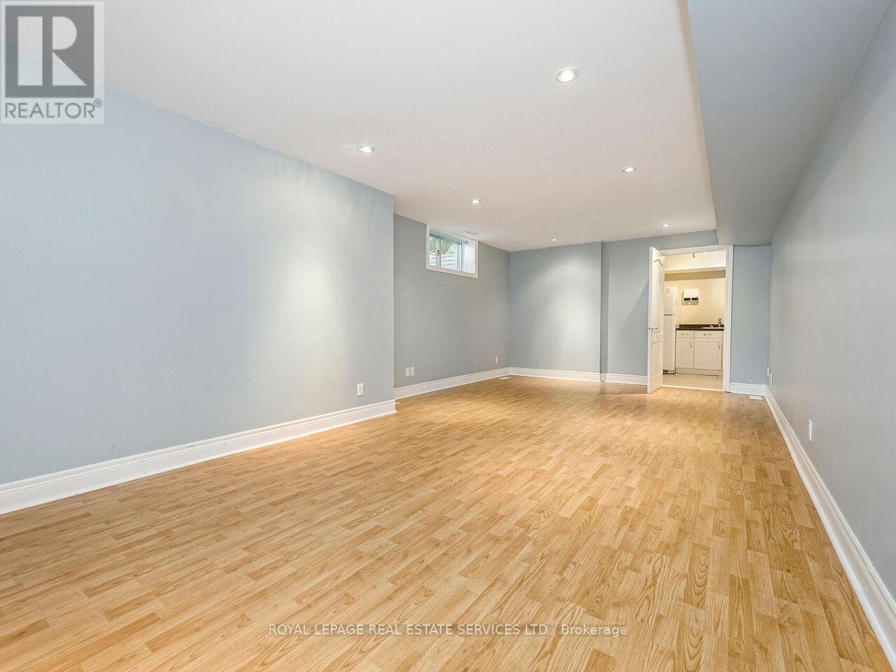 37 Maydolph Road, Toronto, Ontario  M9B 1V9 - Photo 36 - W12390428