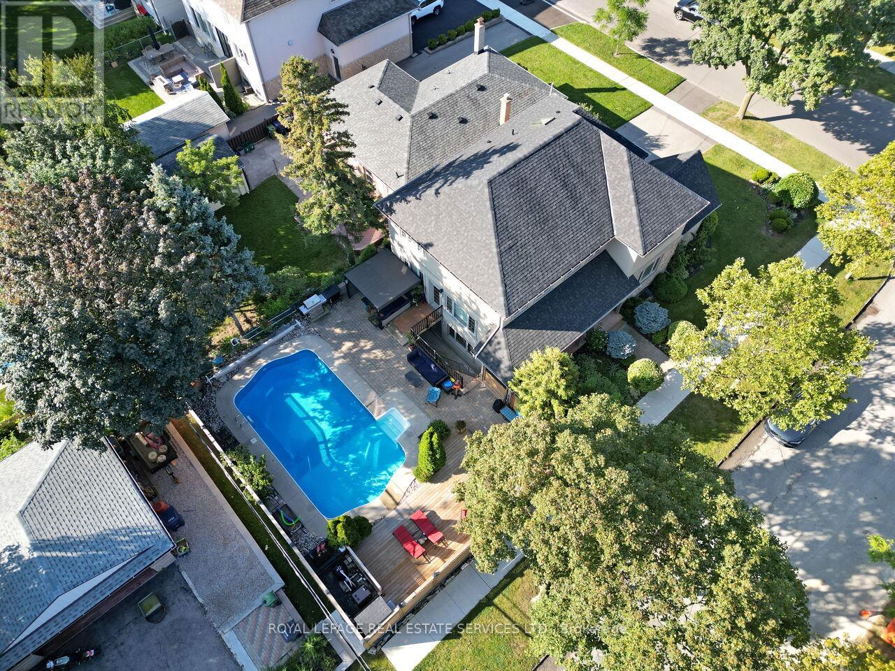 37 Maydolph Road, Toronto, Ontario  M9B 1V9 - Photo 42 - W12390428