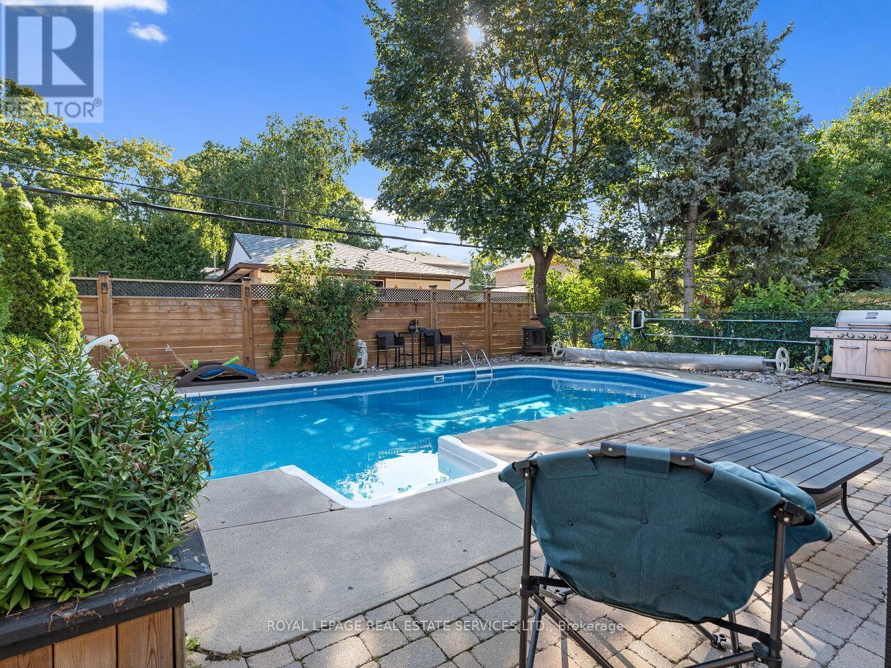 37 Maydolph Road, Toronto, Ontario  M9B 1V9 - Photo 43 - W12390428