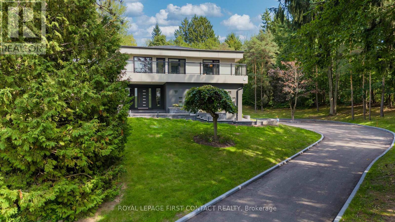 Property at 15075 JANE STREET image 3