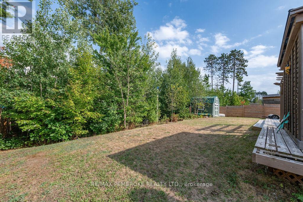 1005 Butler Boulevard, Petawawa, Ontario  K8H 0C2 - Photo 45 - X12385526