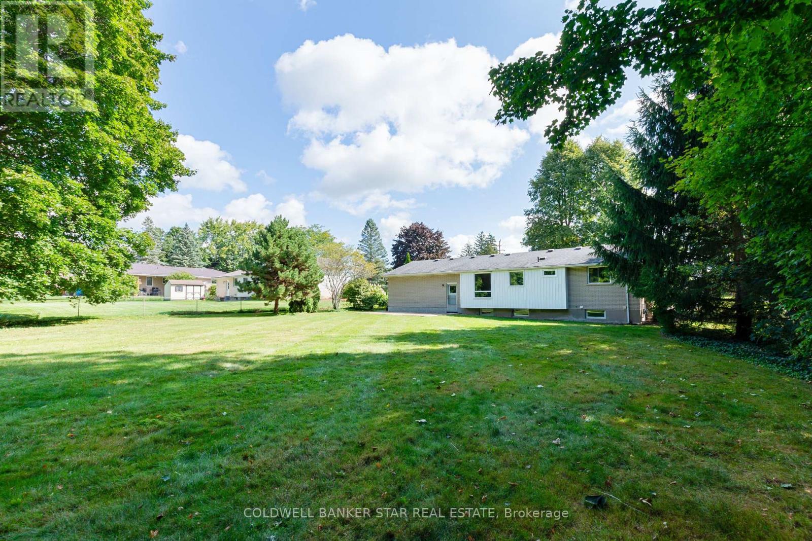 6361 Sunset Drive, Central Elgin, Ontario  N5R 3S8 - Photo 35 - X12390484