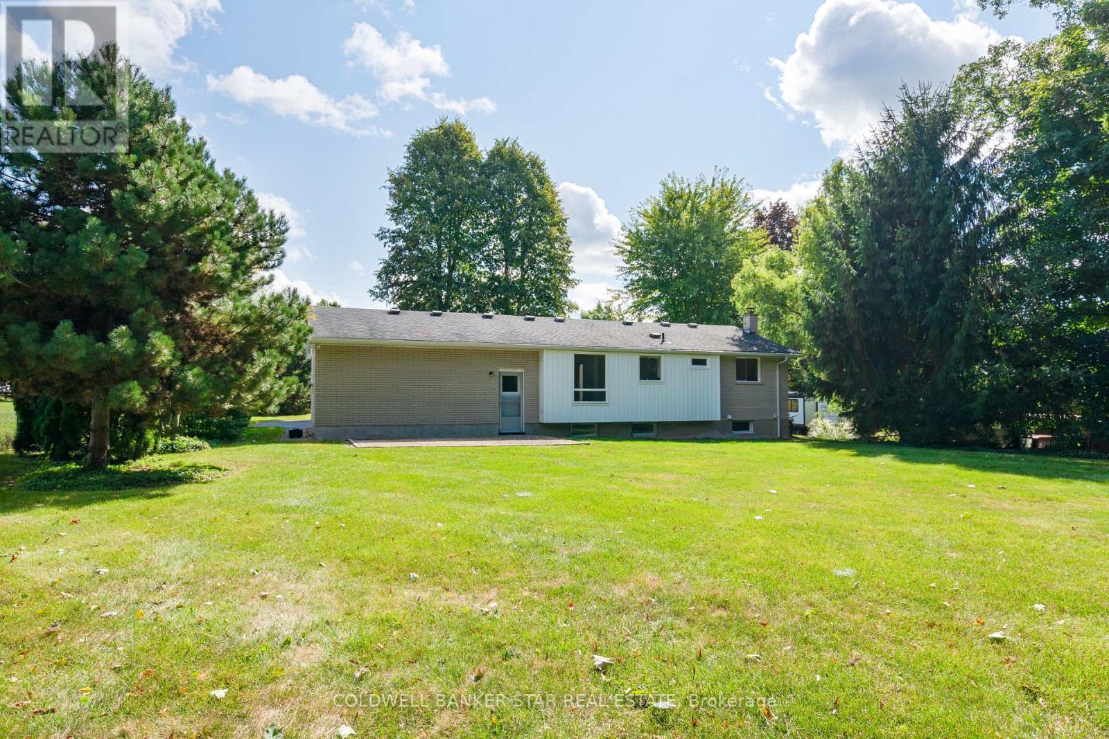 6361 Sunset Drive, Central Elgin, Ontario  N5R 3S8 - Photo 37 - X12390484