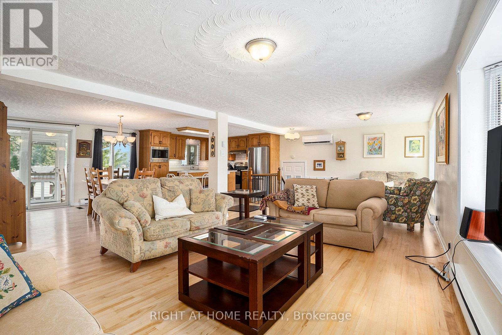 1103 Conc 1 Alfred Road, Alfred And Plantagenet, Ontario  K0B 1J0 - Photo 7 - X12390463