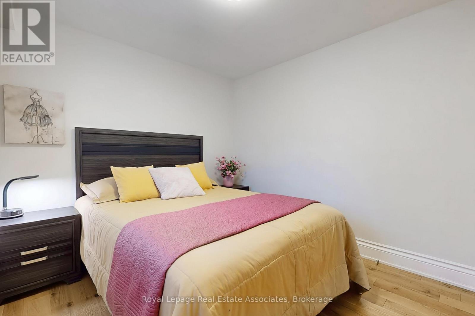 68 Vanguard Drive, Toronto (Islington-City Centre West), Ontario  M9B 5E6 - Photo 17 - W12390437