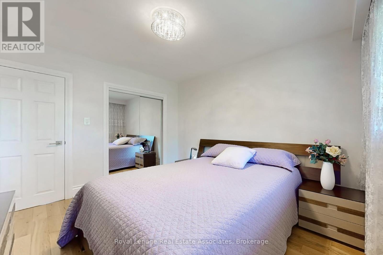 68 Vanguard Drive, Toronto (Islington-City Centre West), Ontario  M9B 5E6 - Photo 21 - W12390437