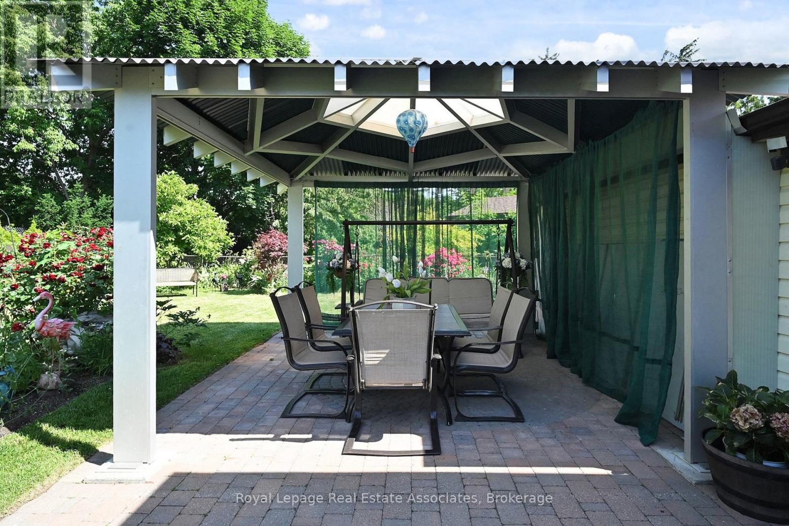 68 Vanguard Drive, Toronto (Islington-City Centre West), Ontario  M9B 5E6 - Photo 35 - W12390437