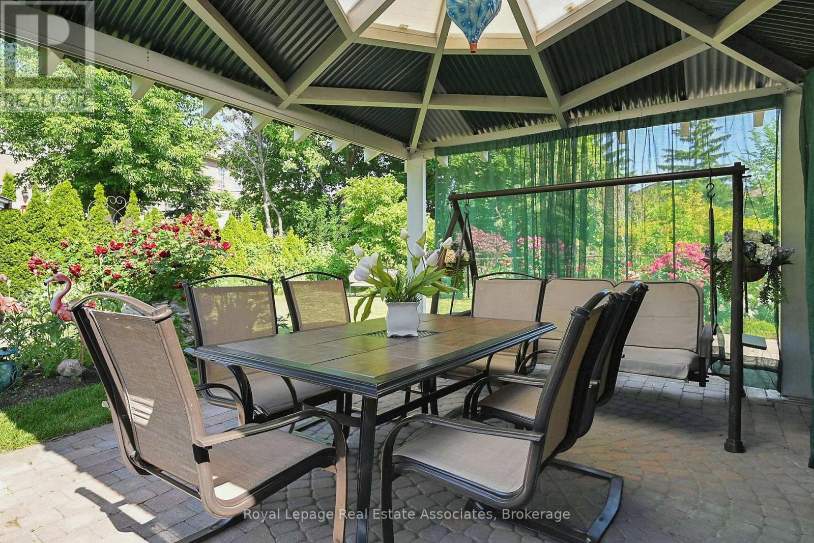 68 Vanguard Drive, Toronto (Islington-City Centre West), Ontario  M9B 5E6 - Photo 39 - W12390437